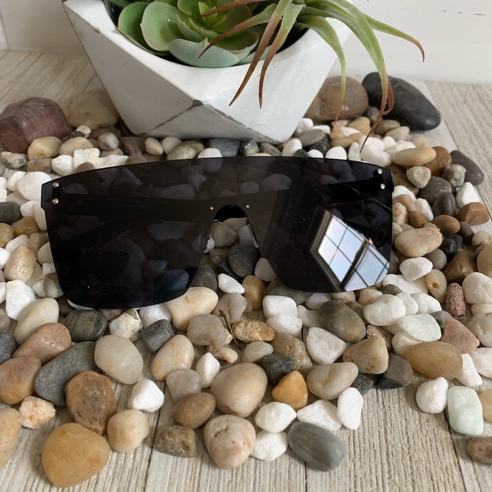 Shield sunglasses